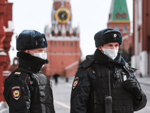 Обложка новости Хотели отправить в армию несмотря на отсрочку: москвича полгода преследуют военкомат и полиция