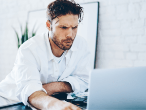 Обложка новости «Распечатай и подпиши»: как работодатели пытаются вручать повестки удалёнщикам