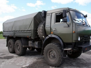 Обложка новости В Архангельской области контрактник на КАМАЗе врезался в колонну срочников
